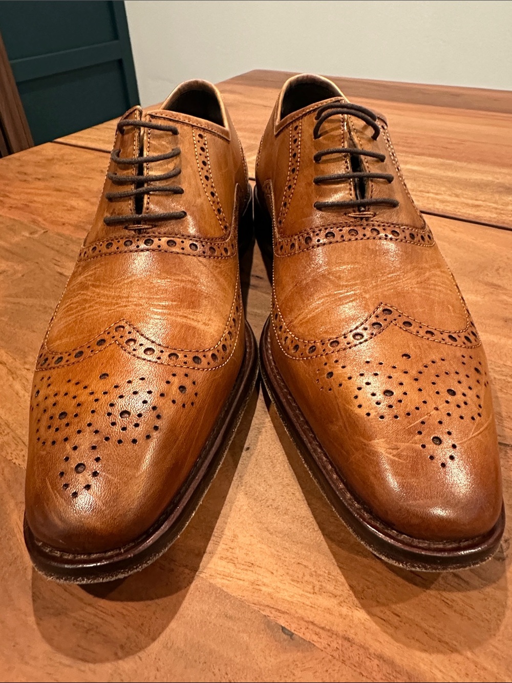 Men's Leather Wingtip Brogues - Tan